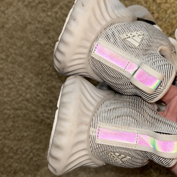 Alphabounce Instinct Cloud White size women’s 6.5 - Picture 3 of 9